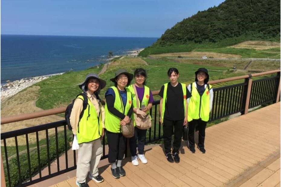 Noto Peninsula Earthquake Volunteers posing for a group photo