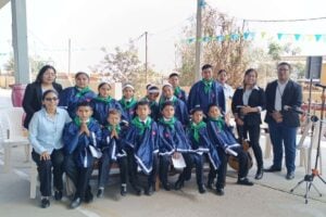 Fe y Alegria monday choir