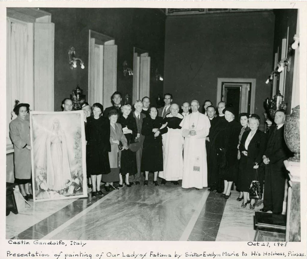 Presentation of painting of "Our Lady of Fatima" by Sister Evelyn Marie Reznick, CSJ to His Holiness Pope Pius XII